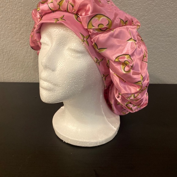 Silky Bonnets - Picture 12 of 14